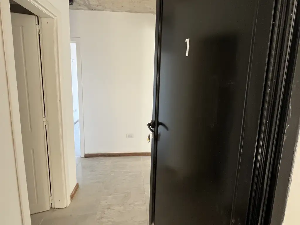 Foto de Departamento a estrenar en Alsina al 1300 con cochera – 3 ambientes, imagen 1