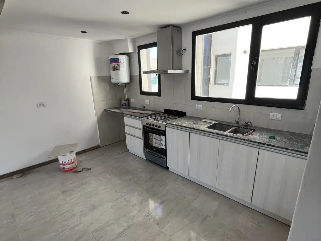 Foto de Departamento a estrenar en Alsina al 1300 con cochera – 3 ambientes, imagen 4