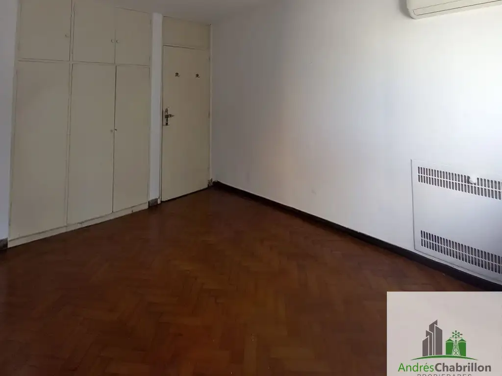 Foto de Alquiler: Semipiso en Edificio Ñaró - Peatonal de Concordia, imagen 3