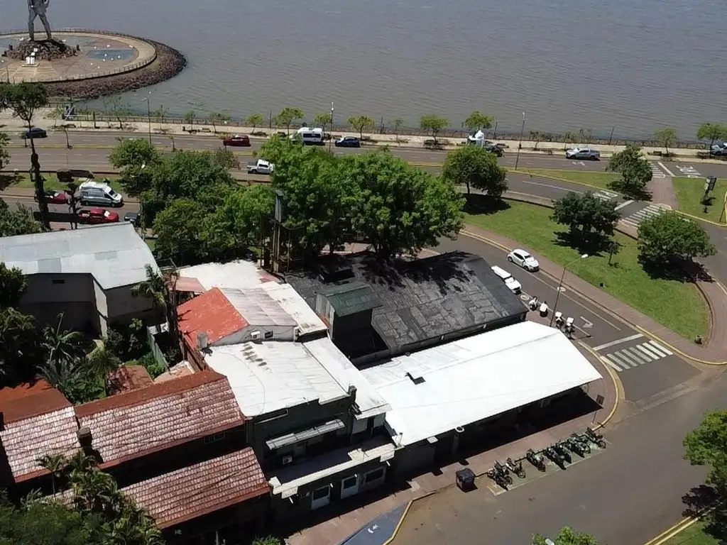Foto de Local comercial en inmejorable ubicación sobre costanera, imagen 1