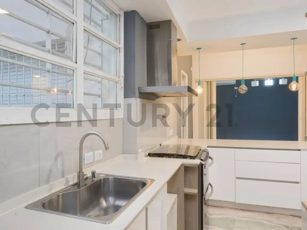 Foto de Venta departamento 4 ambientes Las Cañitas, imagen 2