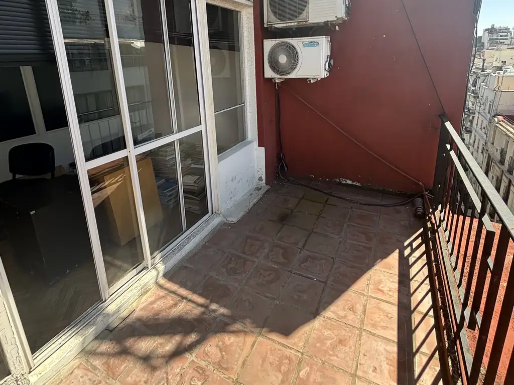 Foto de Piso Completo de Oficinas en Venta – Oportunidad Única en Zona, imagen 2