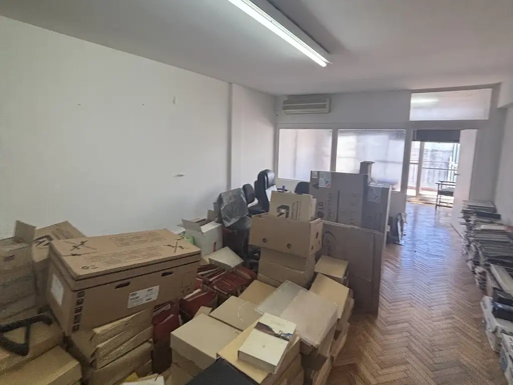 Foto de Piso Completo de Oficinas en Venta – Oportunidad Única en Zona, imagen 5