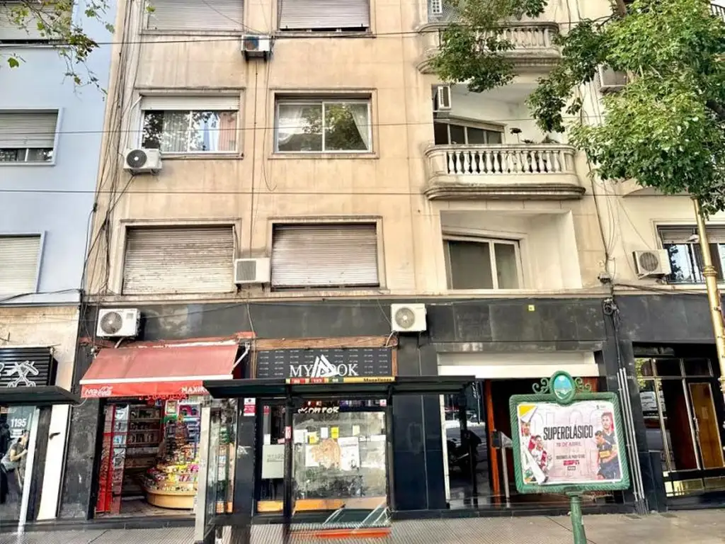 Foto de VENTA DEPARTAMENTO 3 ambientes BARRACAS, imagen 1