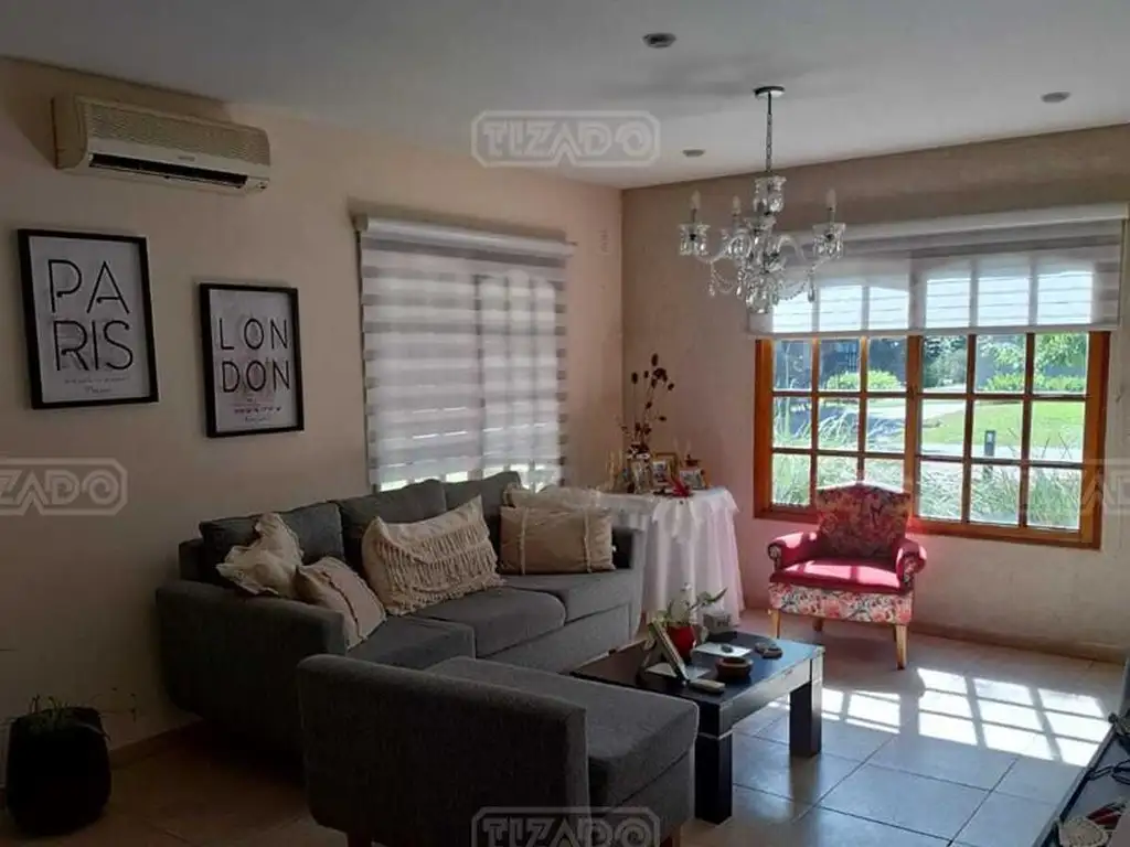 Foto de Casa Chalet en Alquiler en Campos de Alvarez, Francisco Álvarez, Moreno, imagen 1