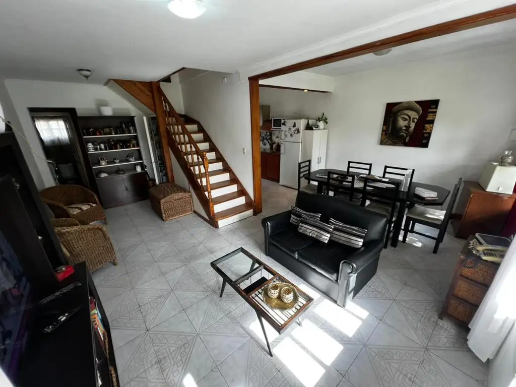 Foto de CASA DE 5 AMBIENTES CON PARQUE ADELANTE, imagen 4