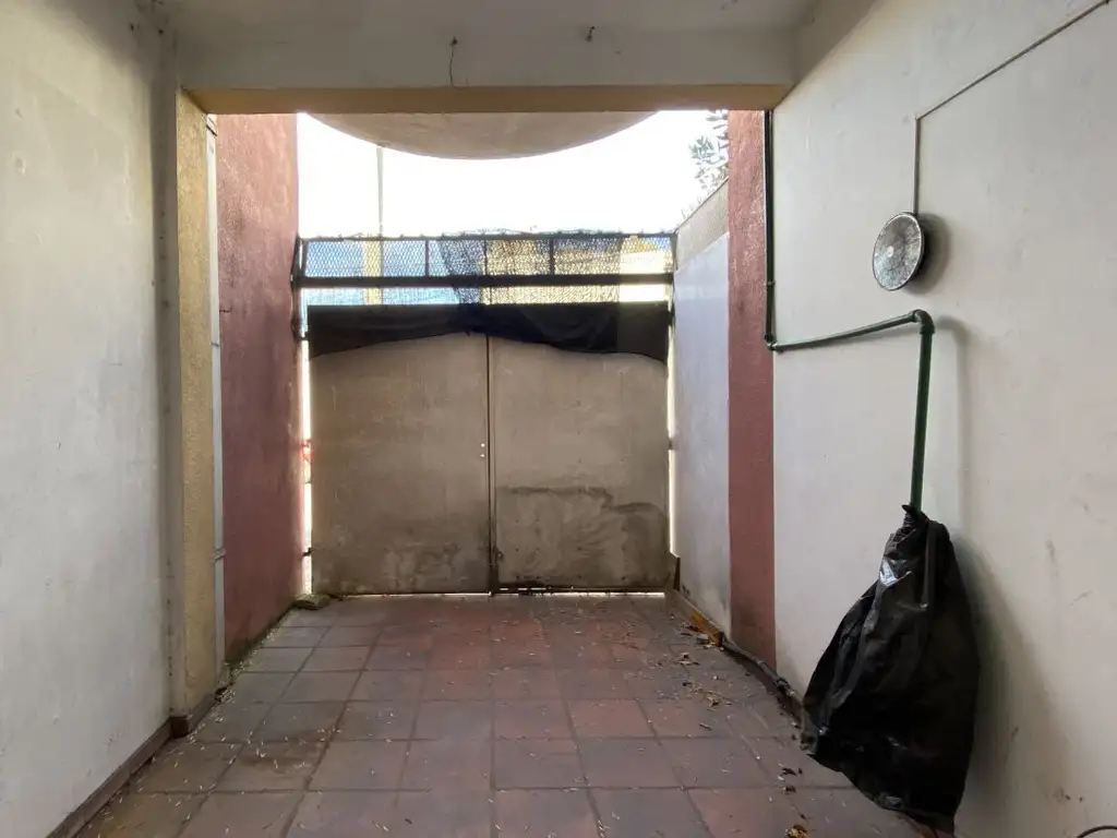 Foto de DUPLEX EN ESQUINA CON COCHERA, imagen 4