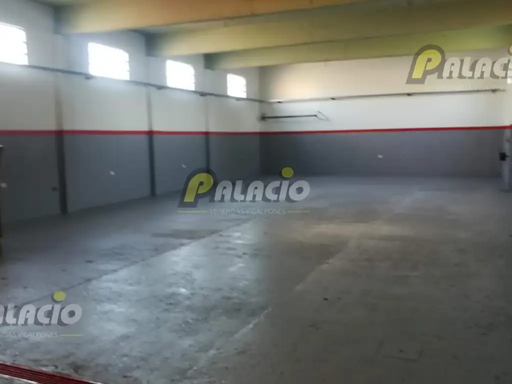 Foto de Galpón 300m2 en ALQUILER en Tres de Febrero, imagen 3