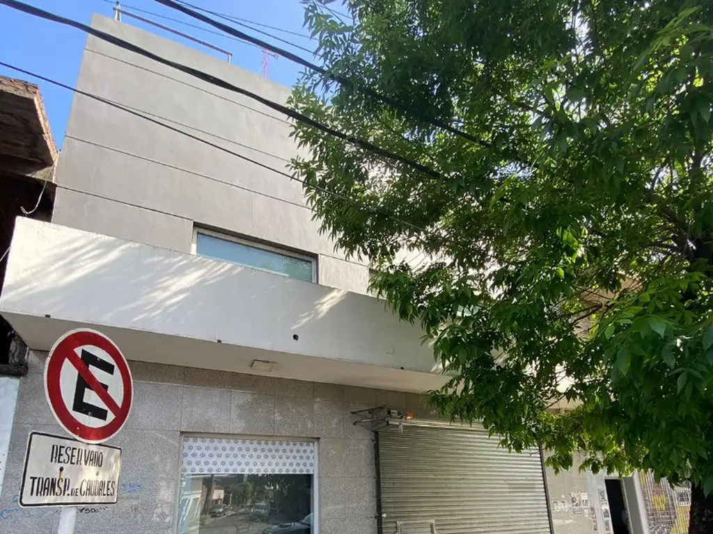 Foto de LOCAL COMERCIAL SOBRE AV. JUAN MANUEL DE ROSAS (EX PROVINCIAS UNIDAS), imagen 1