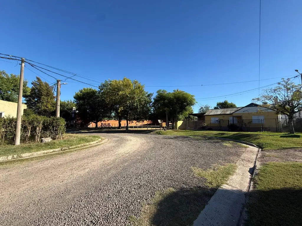 Foto de Venta de espectacular lote de 30x45 con galpón, imagen 5