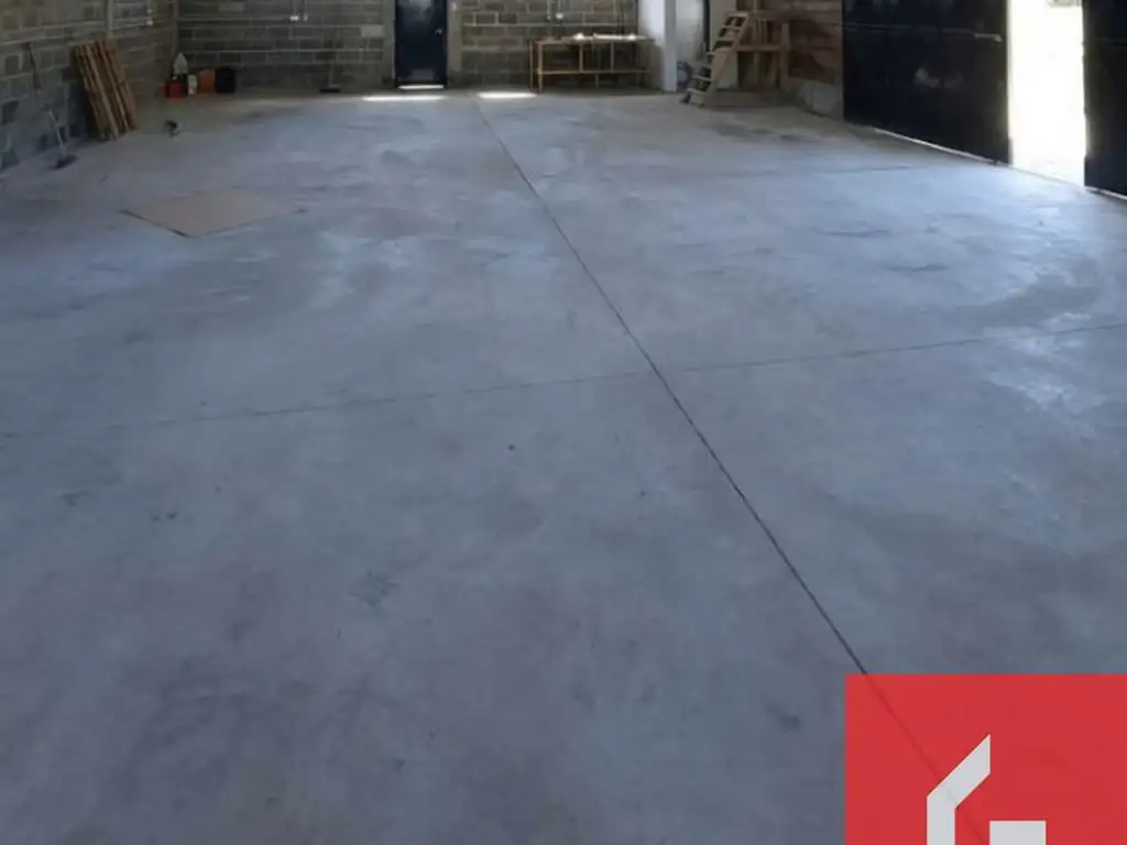 Foto de Galpón en alquiler de 150m2 ubicado en San Martin de los Andes, imagen 3