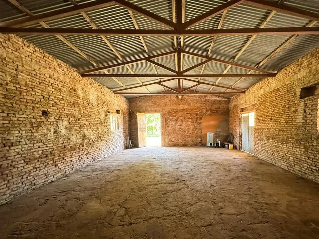 Foto de Galpón con importante lote de 31x45, imagen 1