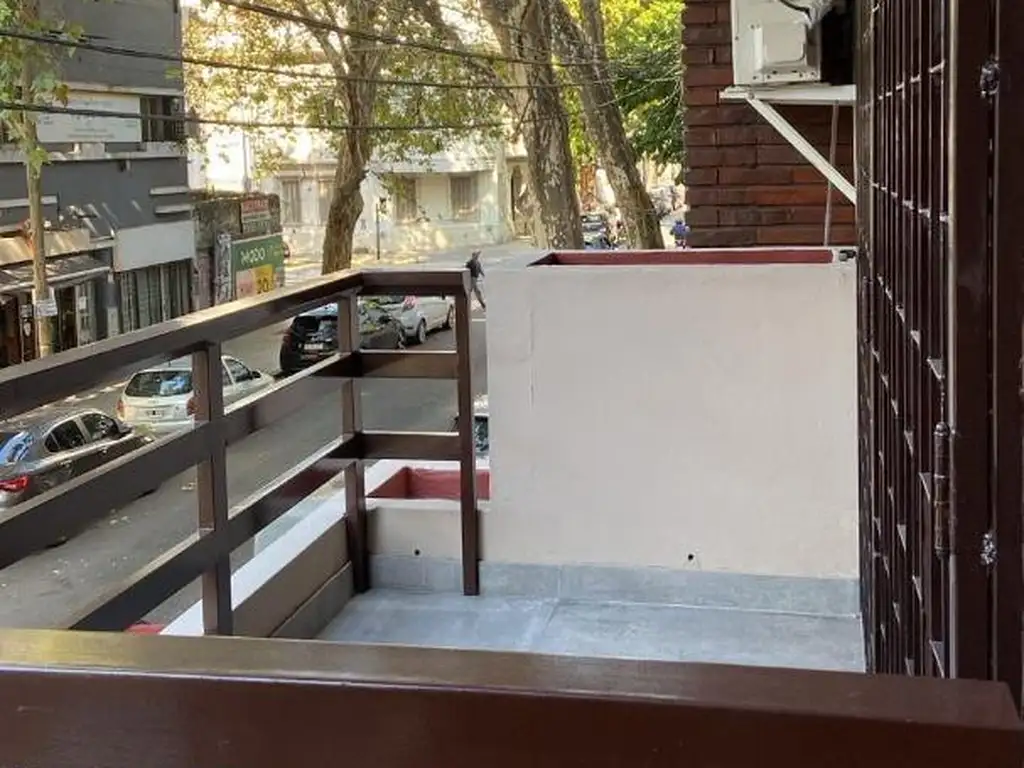 Foto de Piso de 4 ambientes con dep, balcón,patios y cochera., imagen 3