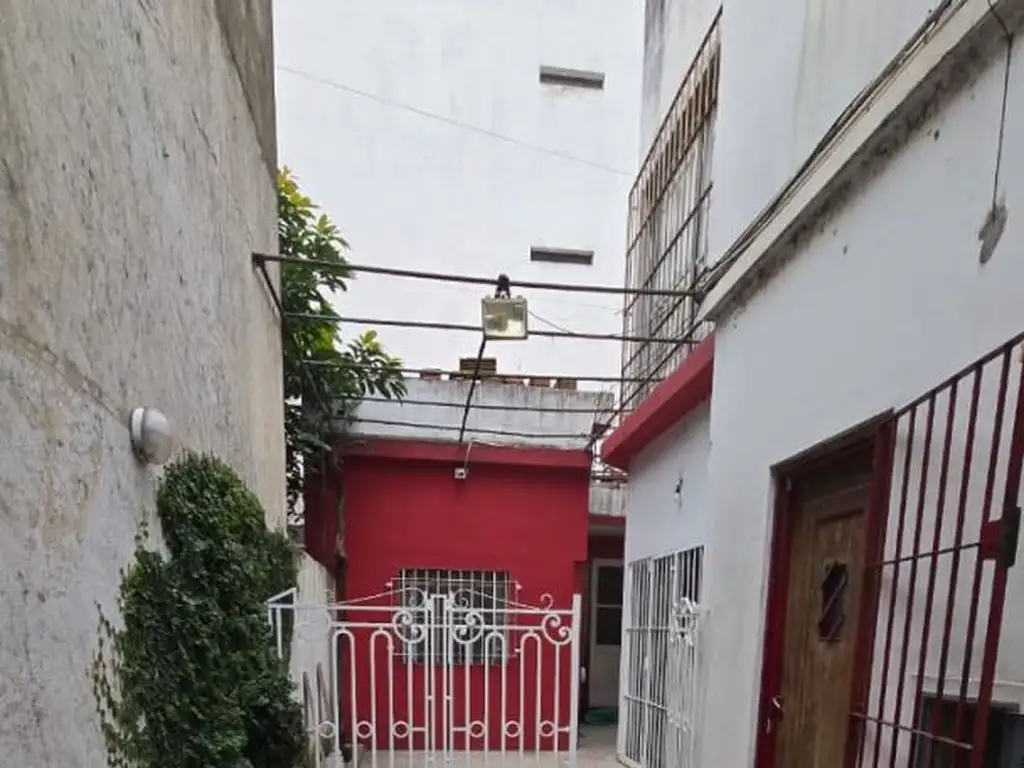 Foto de Casa tres ambientes uso profesional o comercial, imagen 2
