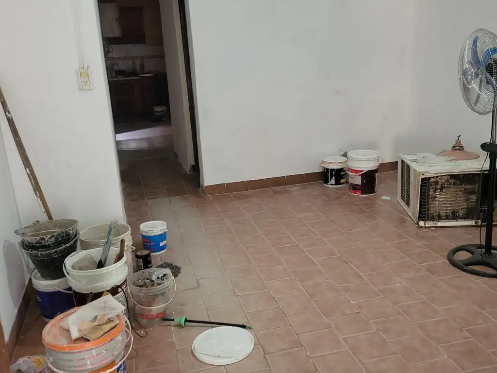 Foto de CASA EN ALQUILER PARA VIVIENDA Y TALLER DE COSTURA, imagen 1