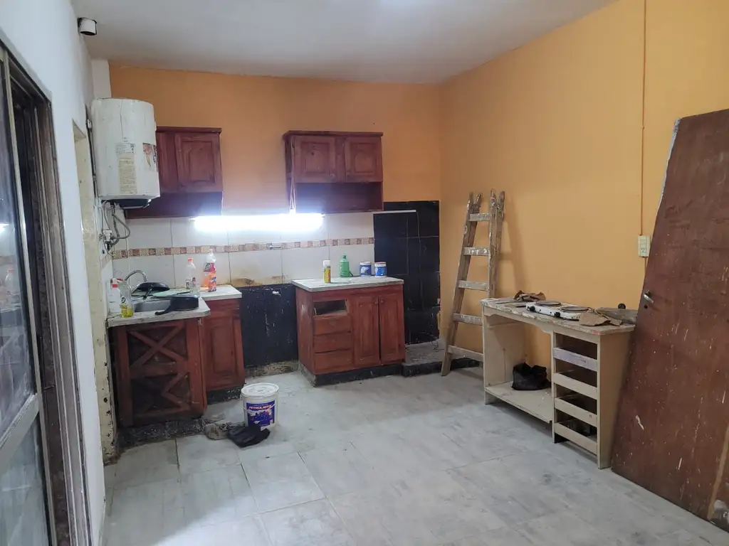 Foto de CASA EN ALQUILER PARA VIVIENDA Y TALLER DE COSTURA, imagen 3