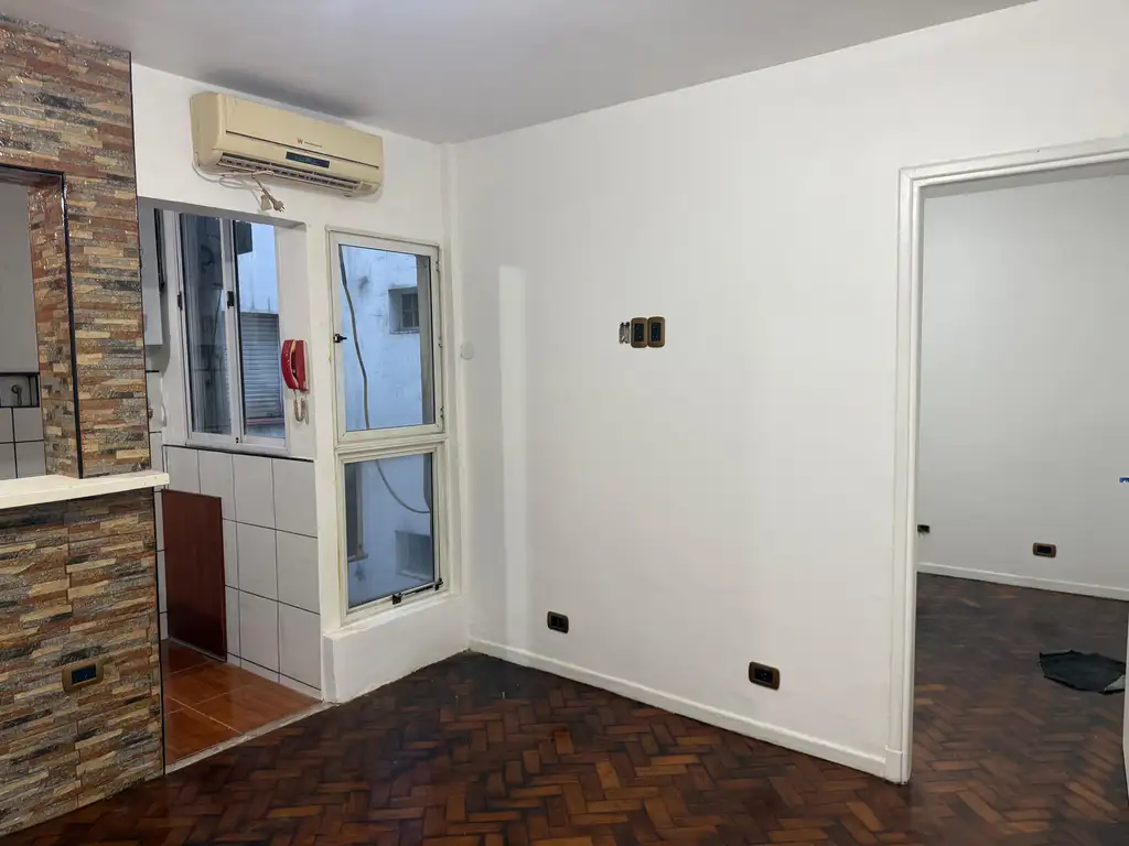 Foto de VENTA 2 AMB EN ALMAGRO, imagen 2