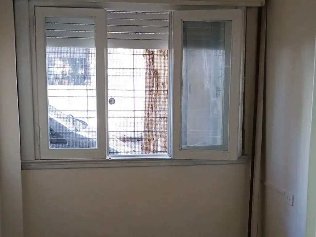 Foto de VENTA PH 2 AMBIENTES // BARRIO FLORES // PLANTA BAJA AL FRENTE, imagen 3