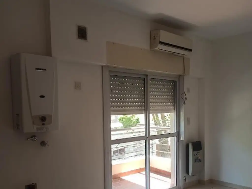 Foto de DEPARTAMENTO DE 1 DORMITORIO EN ALQUILER, imagen 2