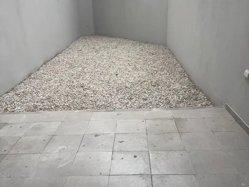 Foto de DEPARTAMENTO MONOAMBIENTE DIVISIBLE CON PATIO A ESTRENAR. SUPERFICIE, imagen 4