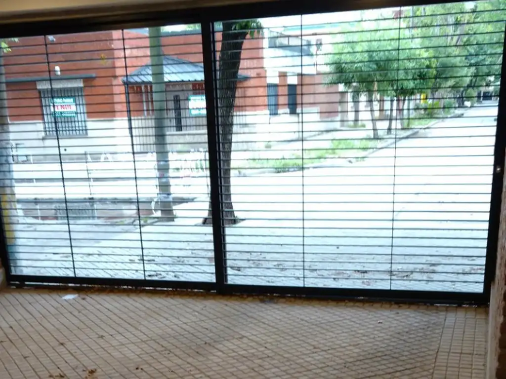 Foto de Alquiler cochera techada en PB (fácil acceso), imagen 1
