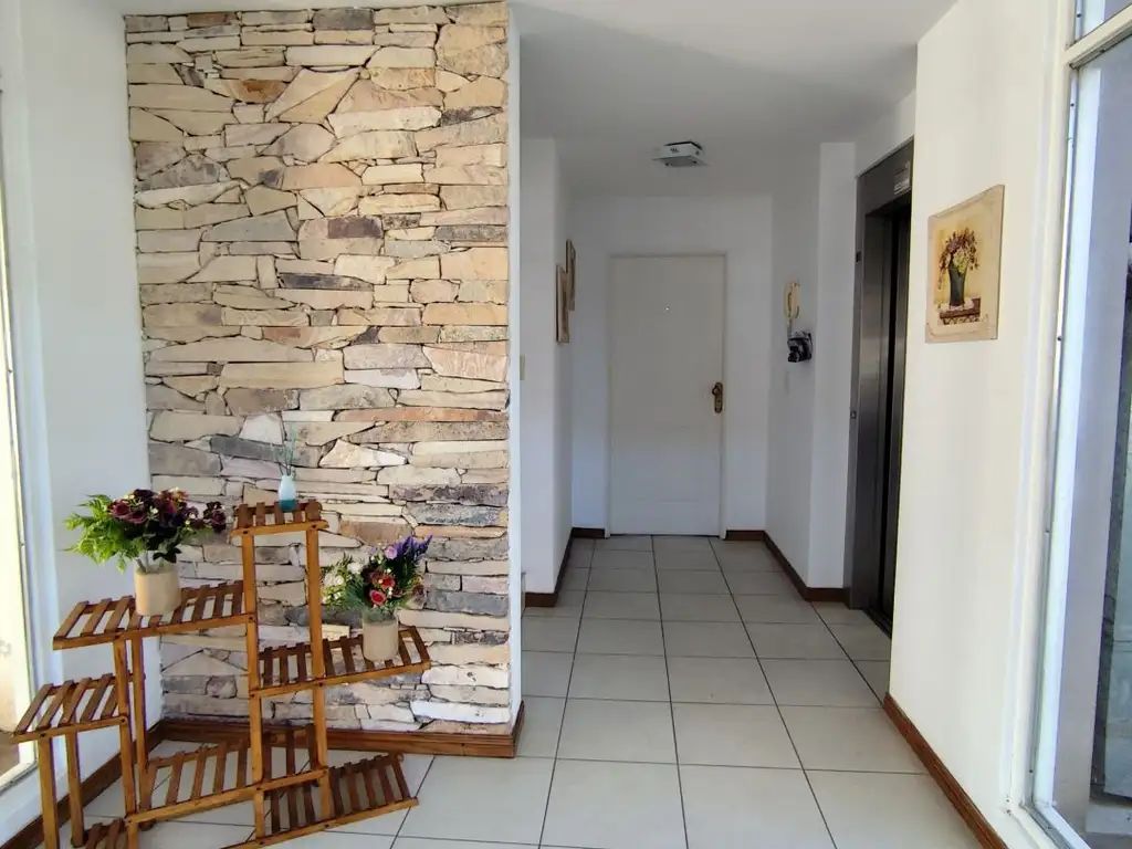 Foto de Venta de Departamento 1 AMBIENTE, Morón centro, imagen 3