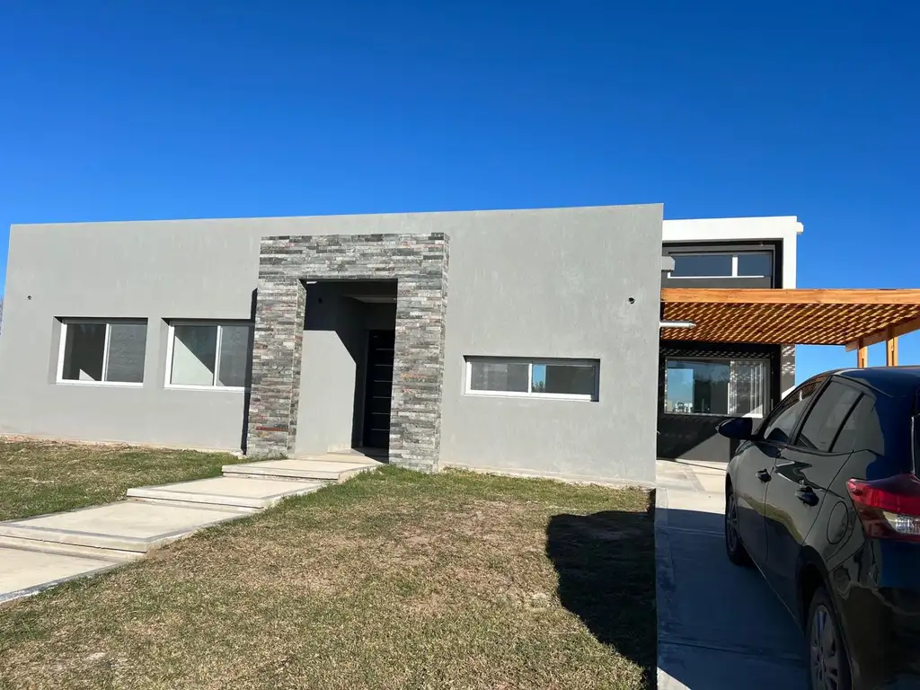 Casa venta Barrio NATIVAS Puertos del lago Escobar