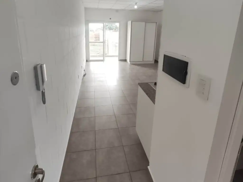 Foto de DEPARTAMENTO 1 AMBIENTE - MACROCENTRO, RESISTENCIA, imagen 1