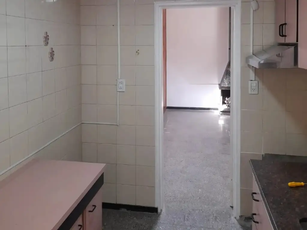 Foto de HERMOSA CASA EN ALQUILER EN MAIPU, imagen 2