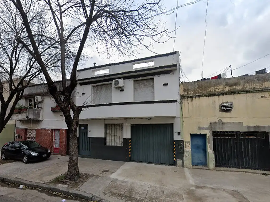 Foto de Nueva Pompeya Deposito Con Oficina + Dto 2 Amb En Planta Alta, imagen 1