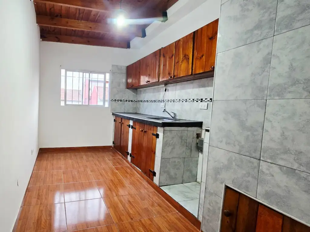 Foto de ph 3 ambientes Alquiler San Justo, imagen 1