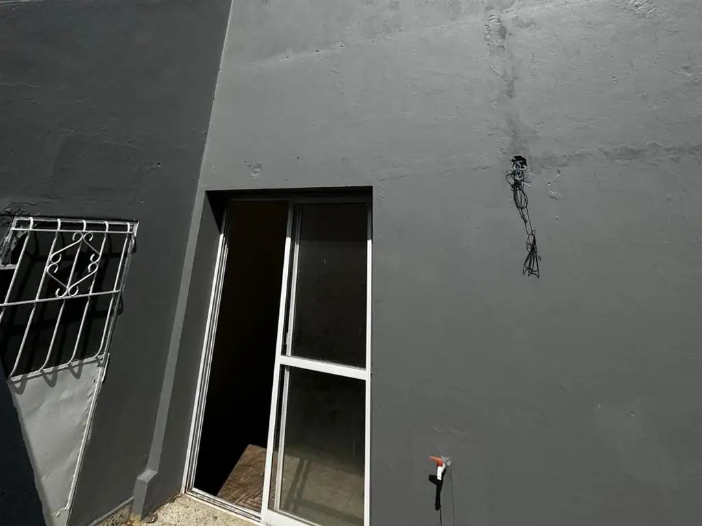 Foto de DEPARTAMENTO 2 AMBIENTES CON PATIO - TERRAZA -, imagen 3