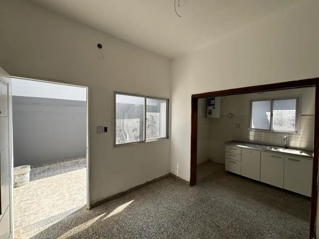 Foto de DEPARTAMENTO 2 AMBIENTES CON PATIO - TERRAZA -, imagen 5