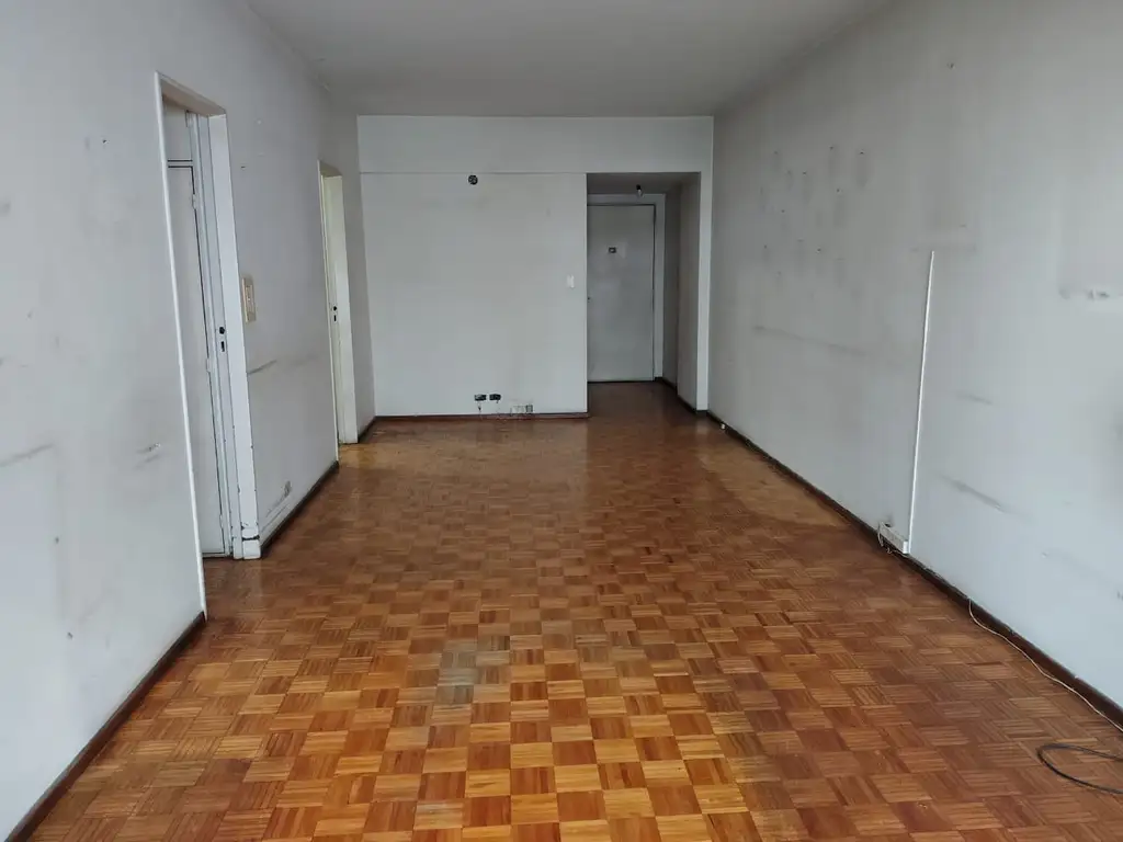 Foto de A RECICLAR 3 AMBIENTES- COCHERA- RECOLETA - APTO CREDITO, imagen 4