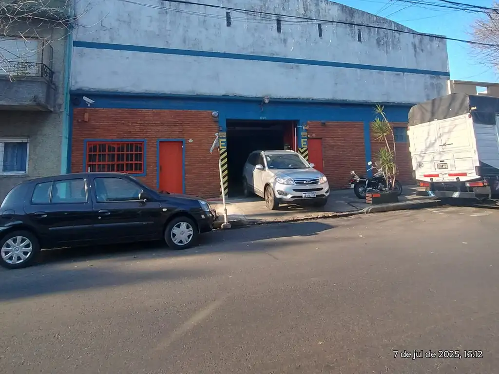 Foto de Gaqlpón actualmente Garage funcionando con 60 cocheras fijas Joaquin V, imagen 1