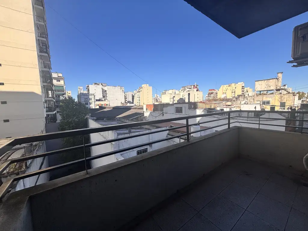 Foto de Monoambiente Amoblado Moderno y Luminoso con Balcón y lavarropas, imagen 1