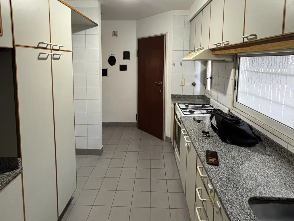 Foto de Semipiso al frente con balcon y cochera en venta en Caballito, imagen 5