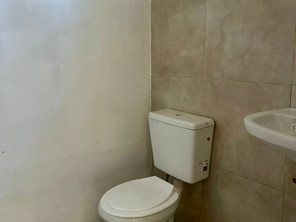 Foto de ALQUILER - LOCAL EN BARRIO VILLA LUJAN, imagen 4