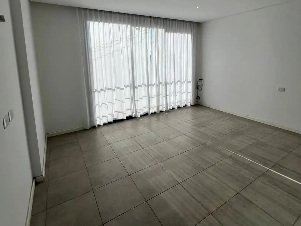 Foto de Alquiler permanente departamento de 1 ambiente Punta Mogotes, imagen 1