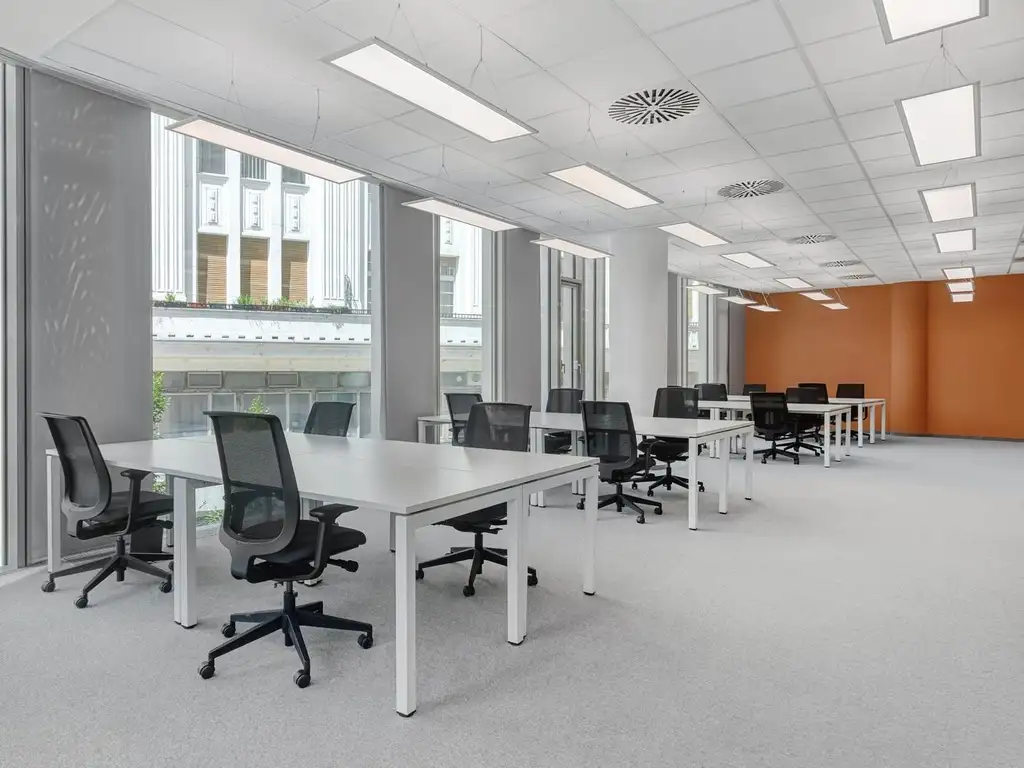 Foto de Oficina privada adaptada a las necesidades únicas de tu negocio en, imagen 1