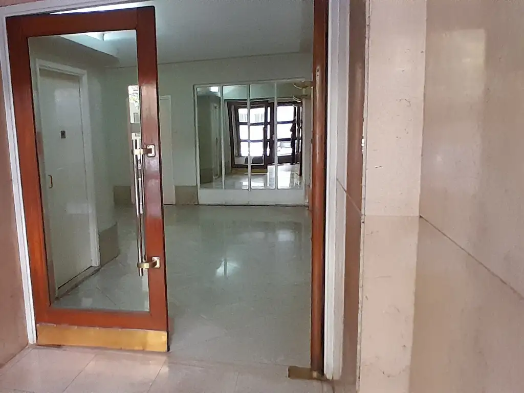 Foto de AMOBLADO 3 AMB. IMPECABLE - FRENTE - BALCON - DORMITORIO - DEPENDENCIA, imagen 1
