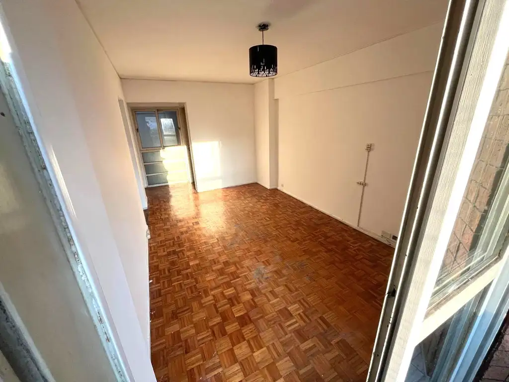 Foto de APTO PROFESIONALSÚPER LUMINOSO, VENTILACIÓN CRUZADA, VALOR EXPENSAS, imagen 2