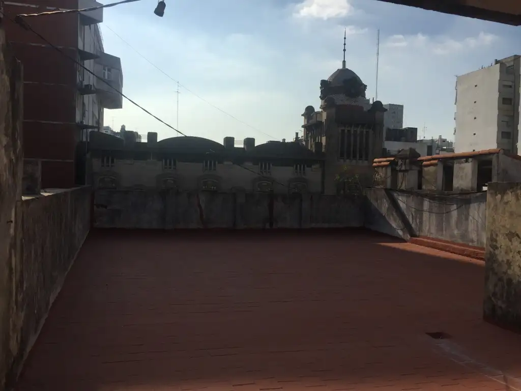 Foto de OPORTUNIDAD!!! SIN COMISION!! CASONA 300m2. $2.000.000. POSIBILIDAD DE, imagen 4
