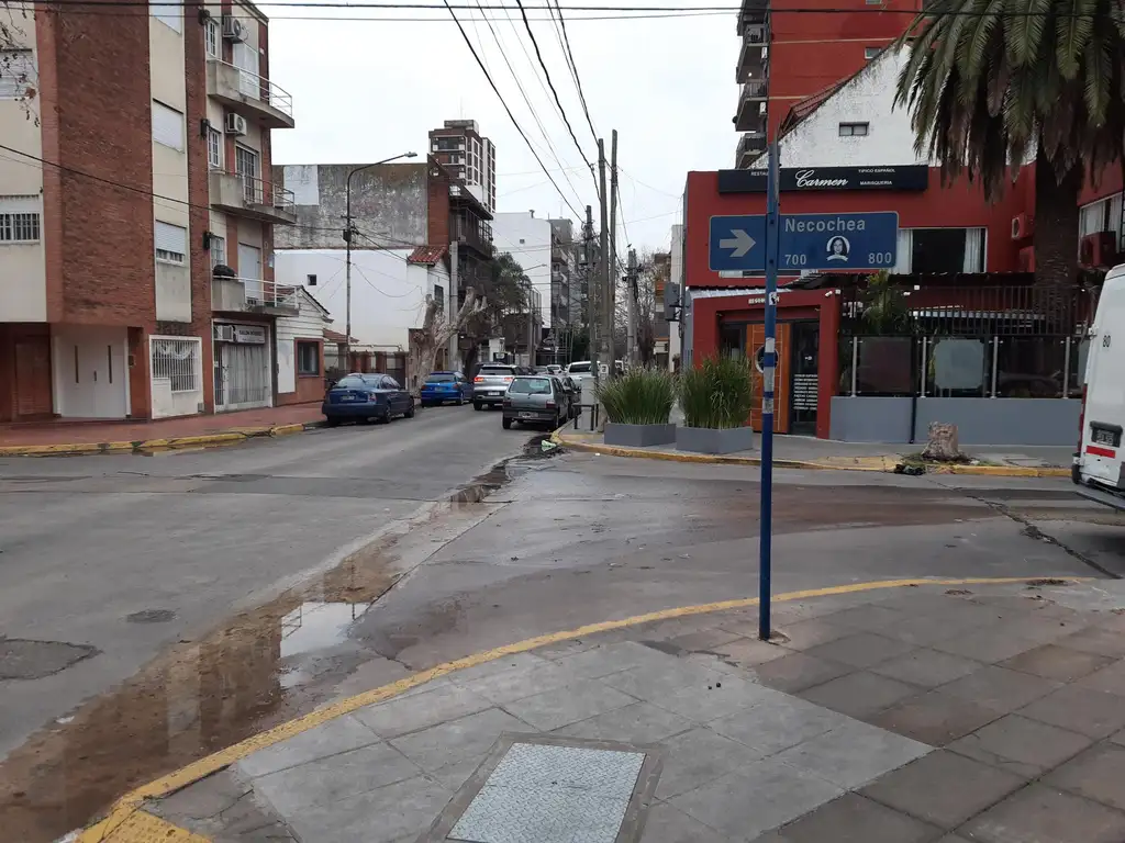 Foto de ALQUILER IMPECABLE LOCAL A METROS AV. DE MAYO CON BAÑO Y AIRE, imagen 4