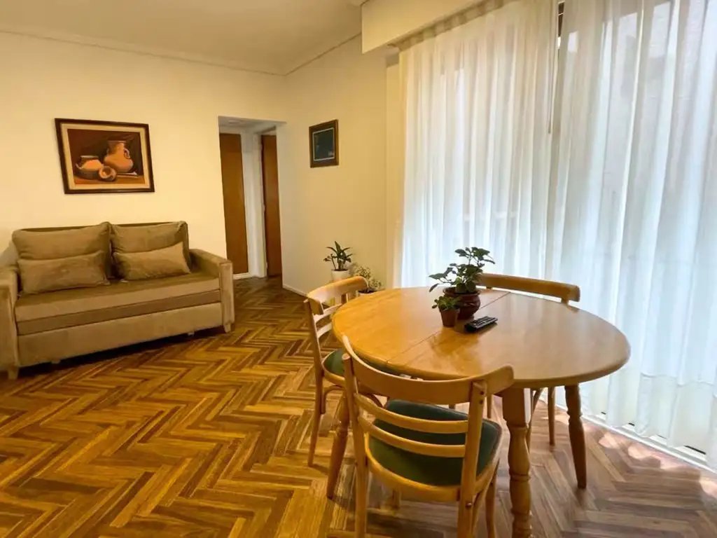Foto de VENTA luminoso 2 Ambientes Apto Profesional en Excelente Ubicación, imagen 1