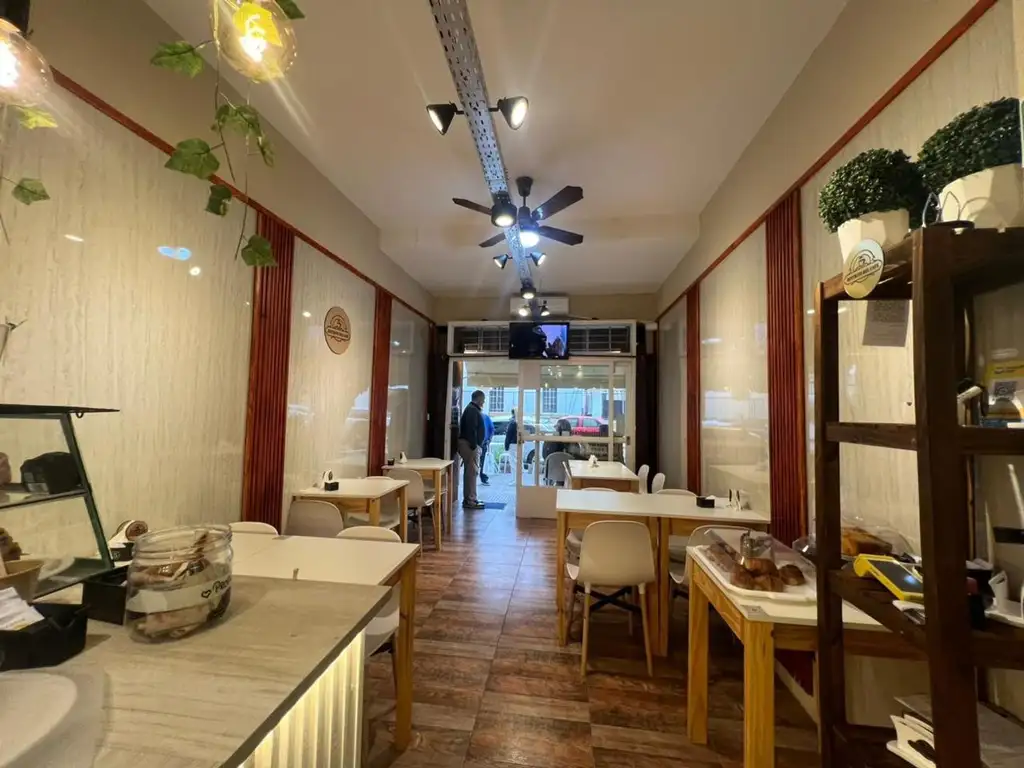 Foto de Venta Local con Fondo de Comercio en Monte Castro, imagen 4