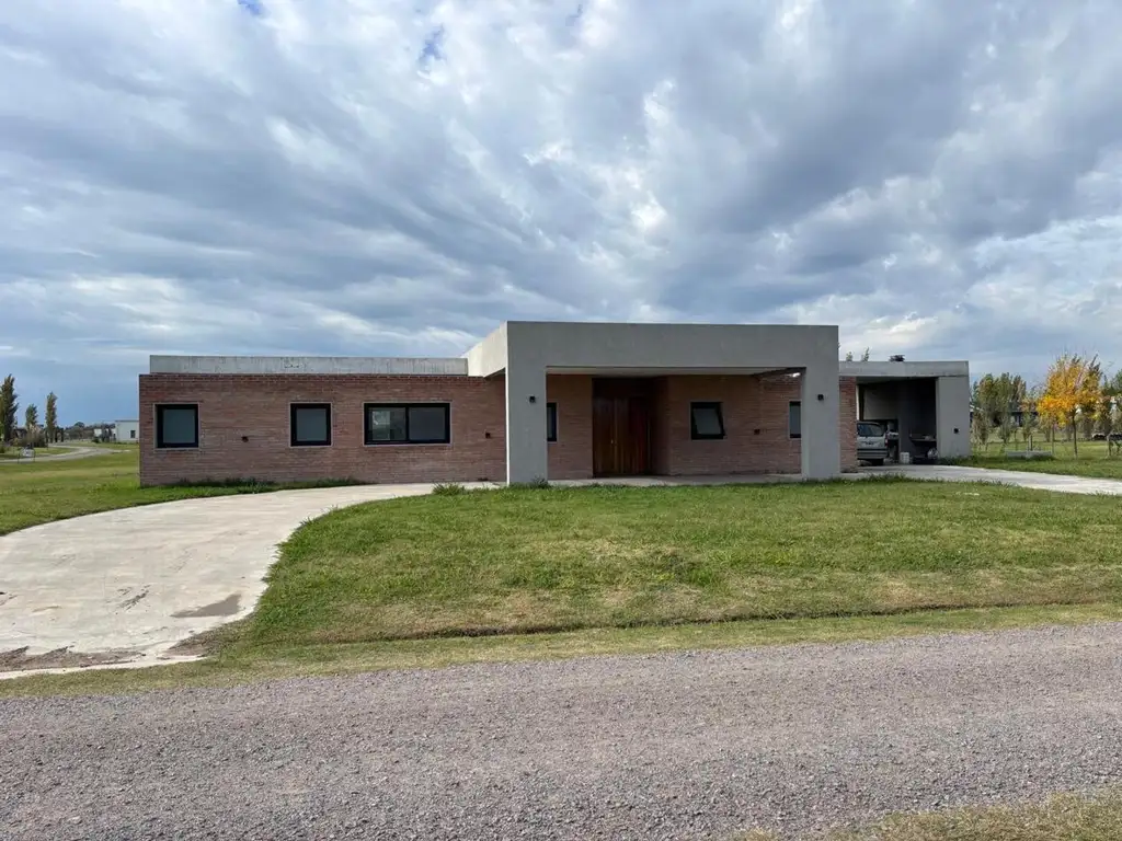 Foto de Casa en alquiler Comarcas de Luján Barrio San Roque, imagen 1