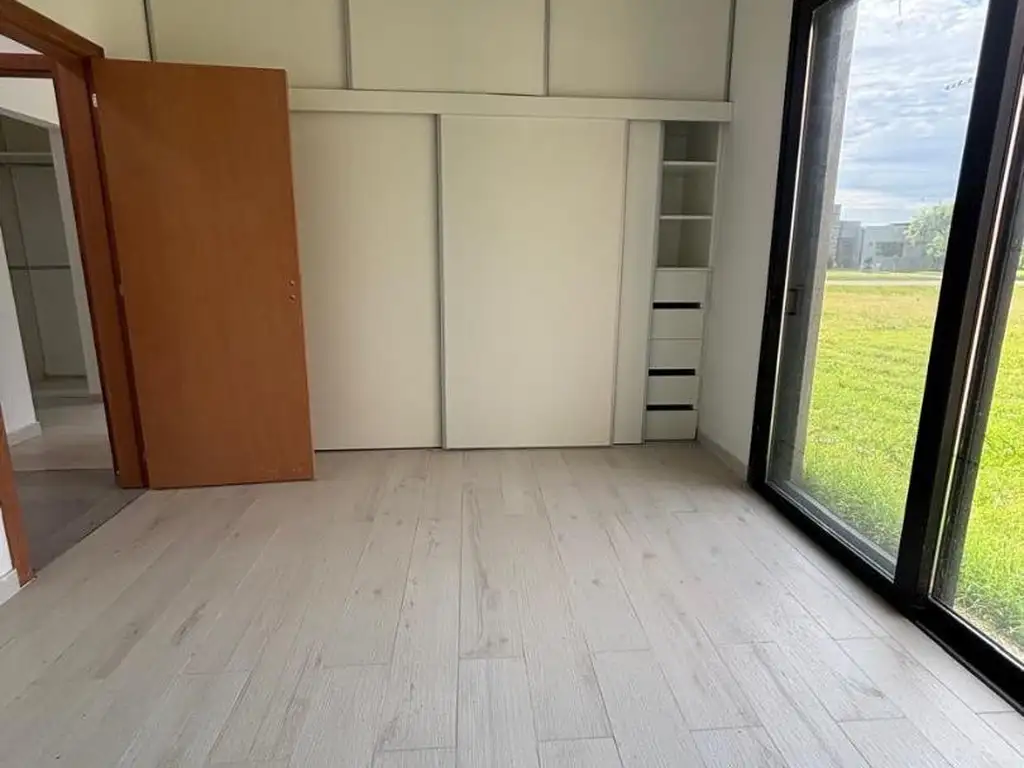 Foto de Casa en alquiler Comarcas de Luján Barrio San Roque, imagen 3