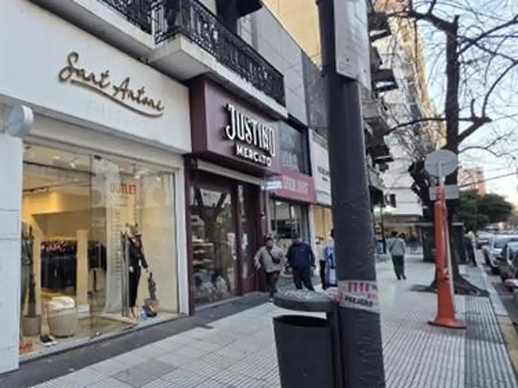 Foto de Local En alquiler santa fe 1576, imagen 4