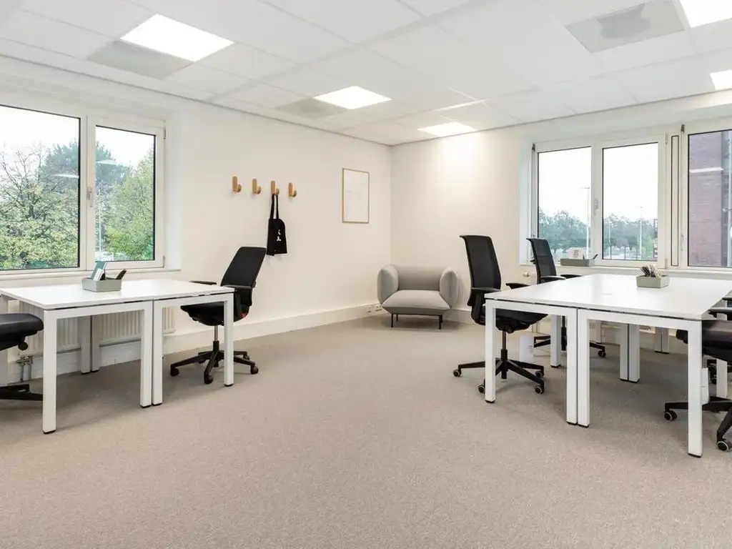Foto de Alquiler de oficinas bellamente diseñadas para 4 personas en ARG, imagen 2
